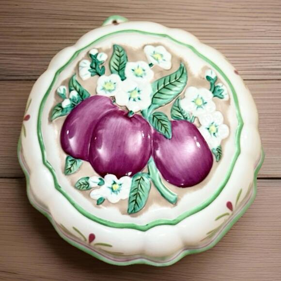 ❤️SOLD❤️Vintage Franklin Mint Le Cordon Bleu Porcelain Mold "Plum" 1986 Thailand - Picture 1 of 4